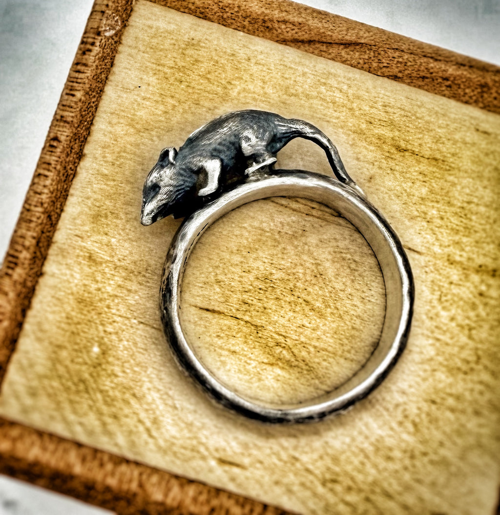 Opossum Love Ring