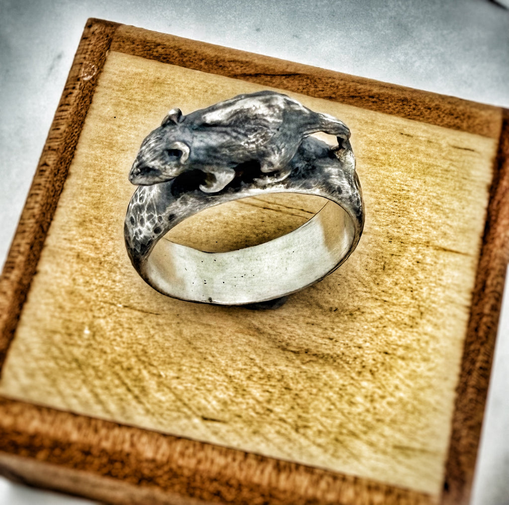 Opossum Love Ring
