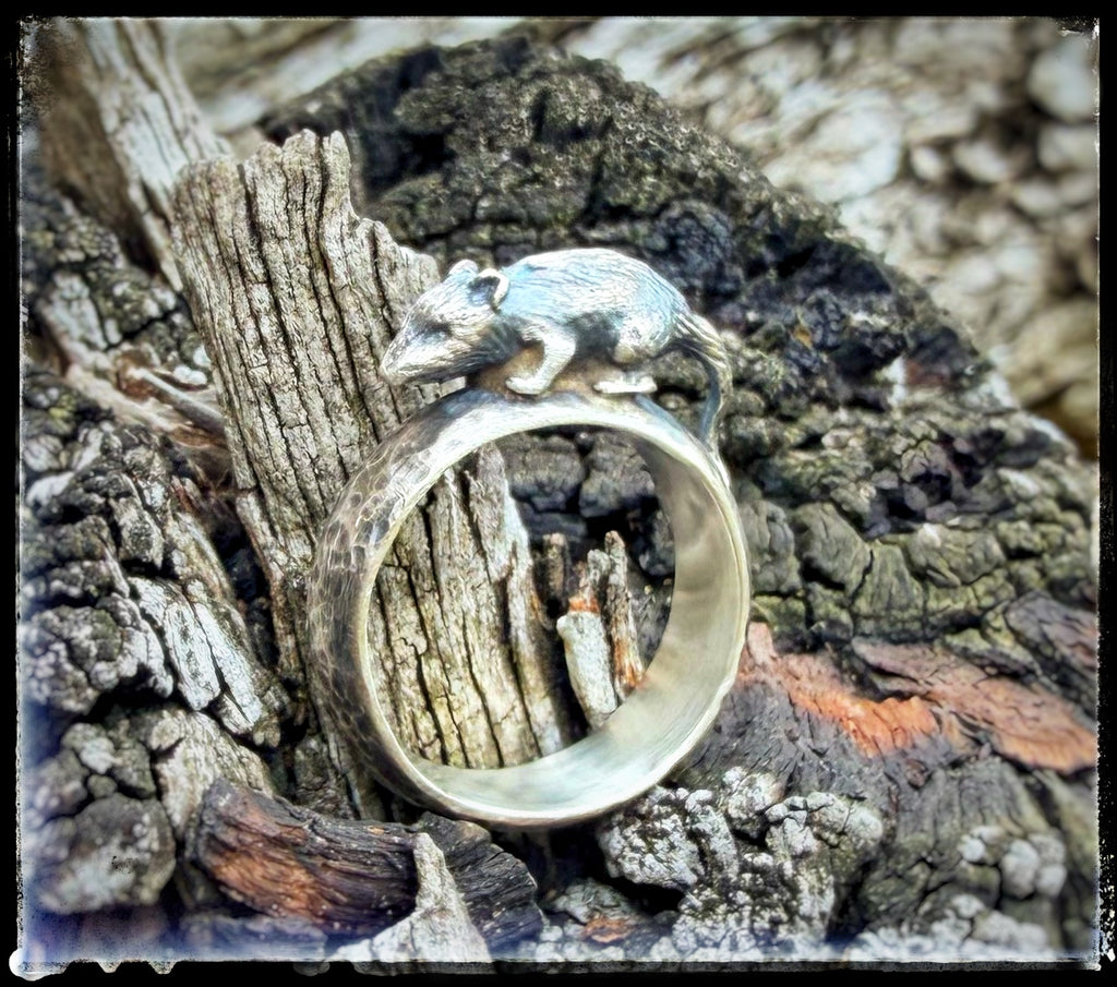 Opossum Love Ring