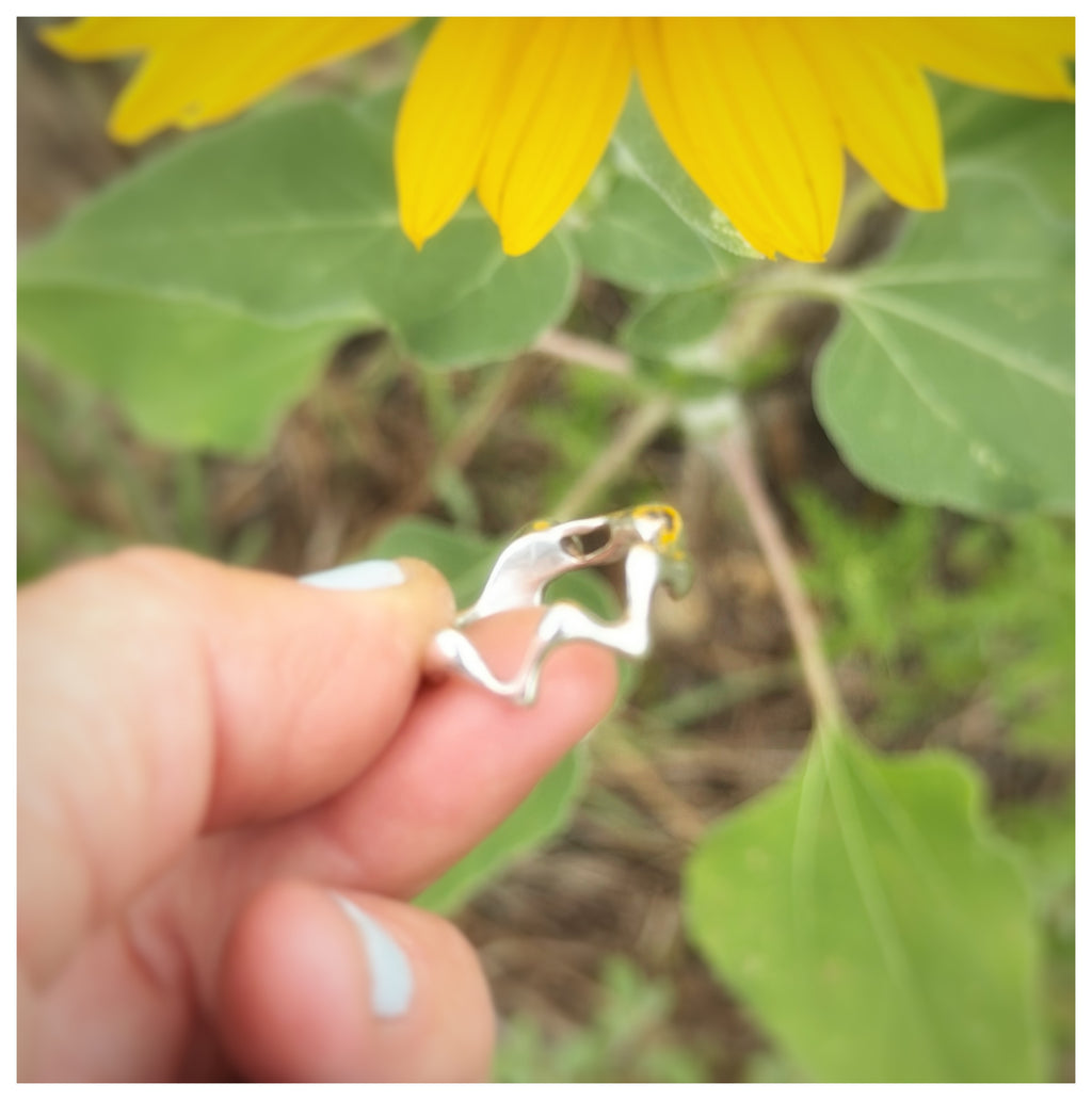 Sculptural Zig Zag Squiggle Ring